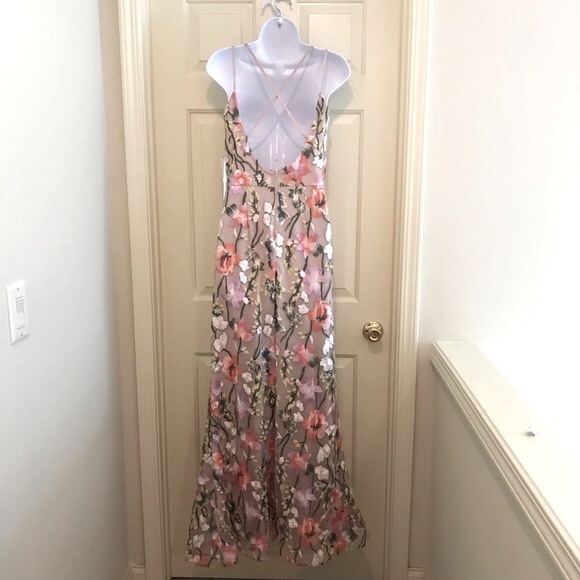 Sequin Hearts Mermaid Gown with Embroidered Floral Mesh Overlay. Sz 7 - Picture 5 of 10